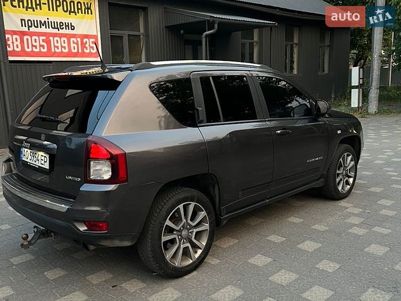 Внедорожник / Кроссовер Jeep Compass 2014 в Сваляве