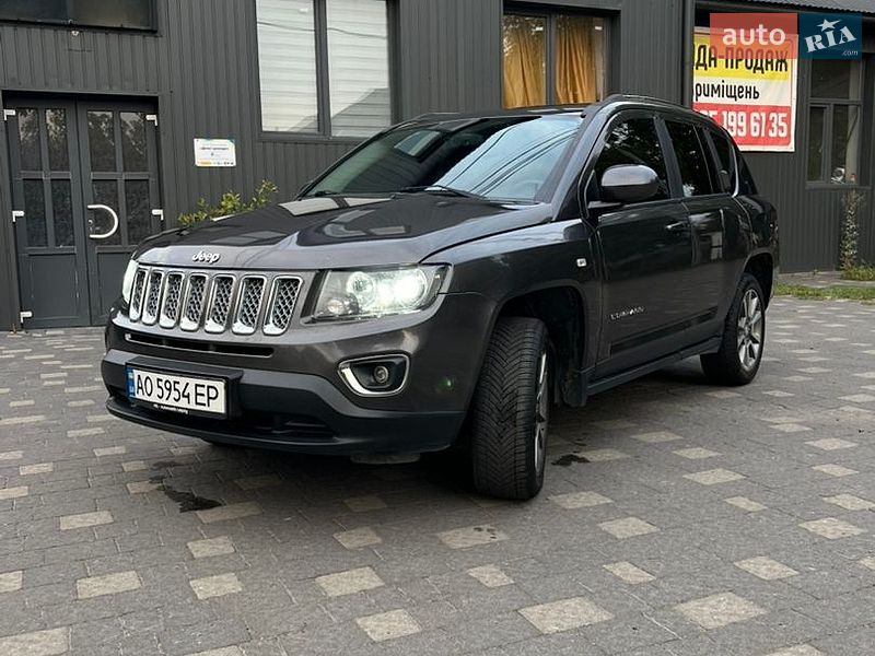 Внедорожник / Кроссовер Jeep Compass 2014 в Сваляве