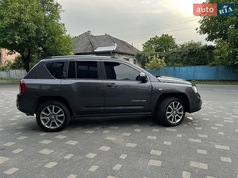 Внедорожник / Кроссовер Jeep Compass 2014 в Сваляве