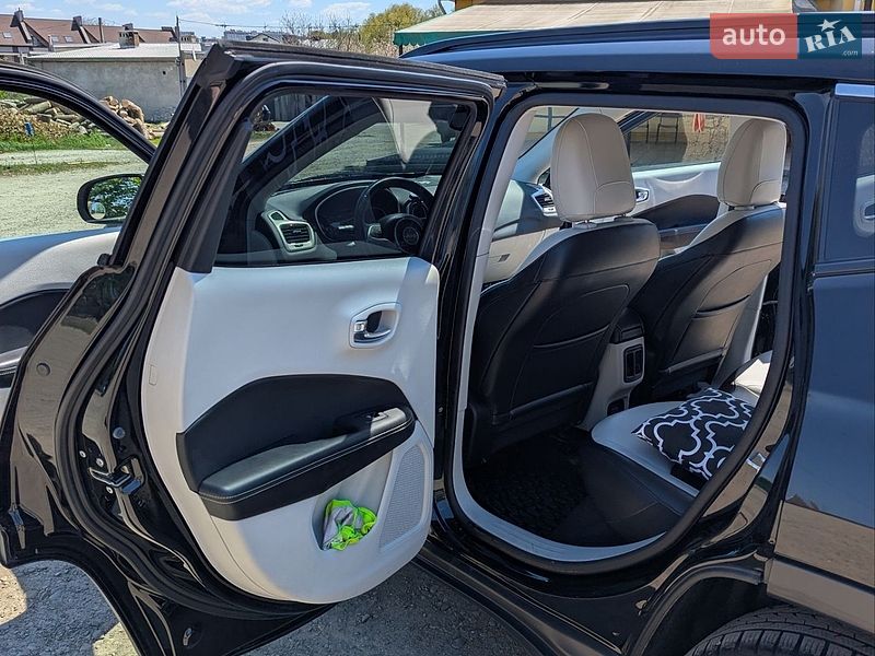 Позашляховик / Кросовер Jeep Compass 2019 в Чернівцях