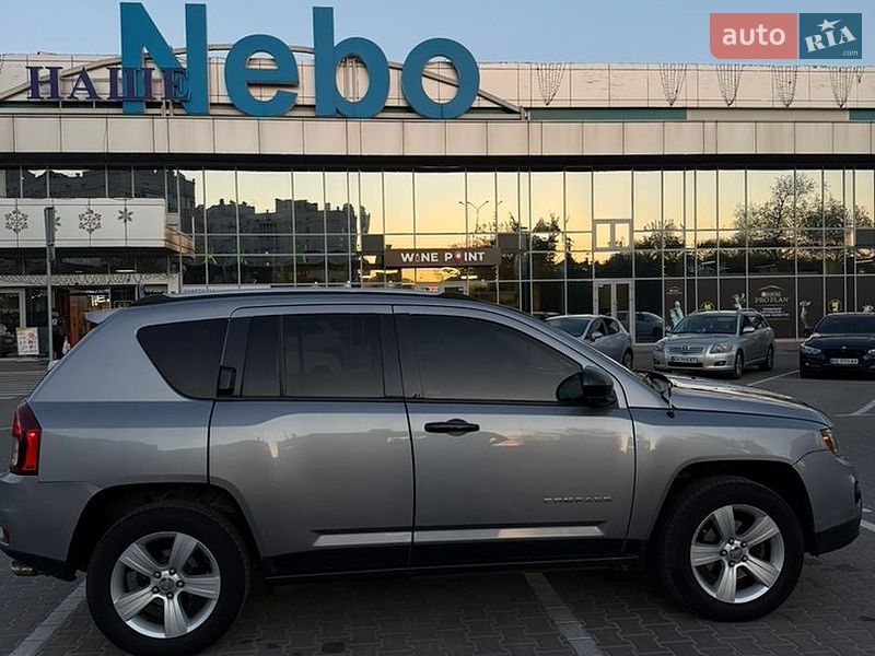 Внедорожник / Кроссовер Jeep Compass 2014 в Киеве