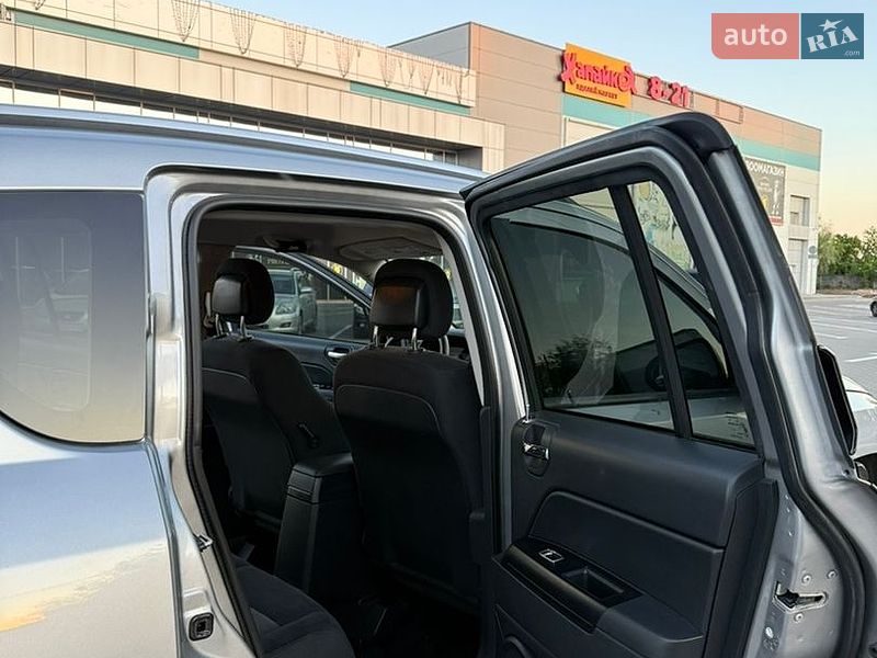 Внедорожник / Кроссовер Jeep Compass 2014 в Киеве
