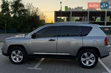 Внедорожник / Кроссовер Jeep Compass 2014 в Киеве