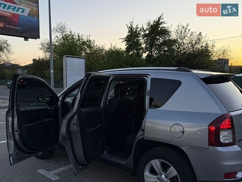 Внедорожник / Кроссовер Jeep Compass 2014 в Киеве