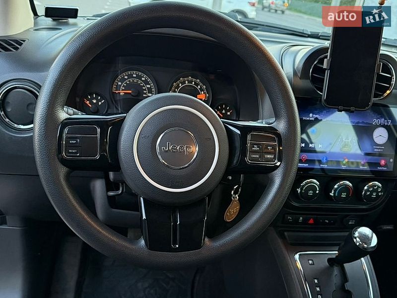 Внедорожник / Кроссовер Jeep Compass 2014 в Киеве