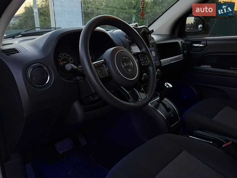Внедорожник / Кроссовер Jeep Compass 2014 в Киеве