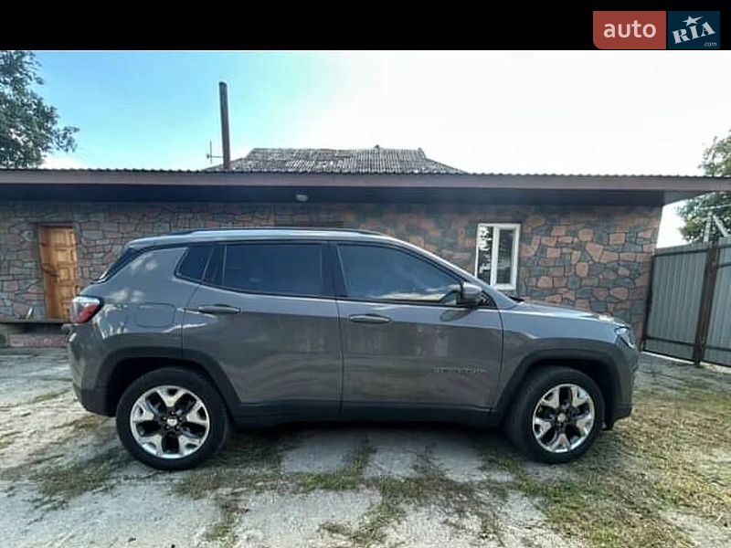 Внедорожник / Кроссовер Jeep Compass 2019 в Киеве