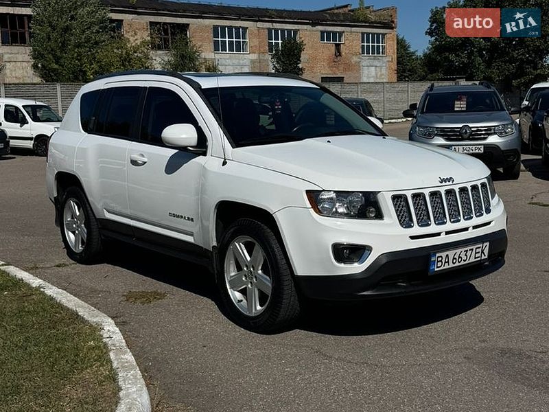 Внедорожник / Кроссовер Jeep Compass 2014 в Каменке
