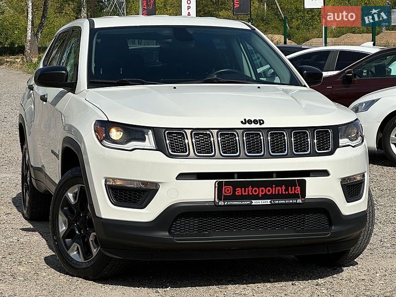 Внедорожник / Кроссовер Jeep Compass 2017 в Белогородке
