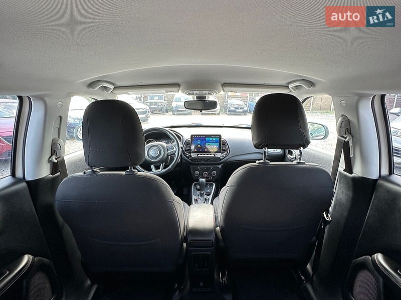 Внедорожник / Кроссовер Jeep Compass 2017 в Белогородке