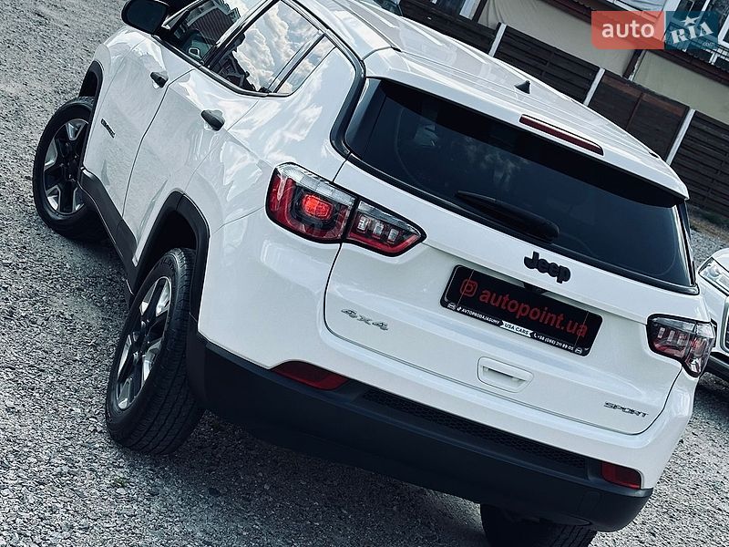 Позашляховик / Кросовер Jeep Compass 2017 в Білогородці