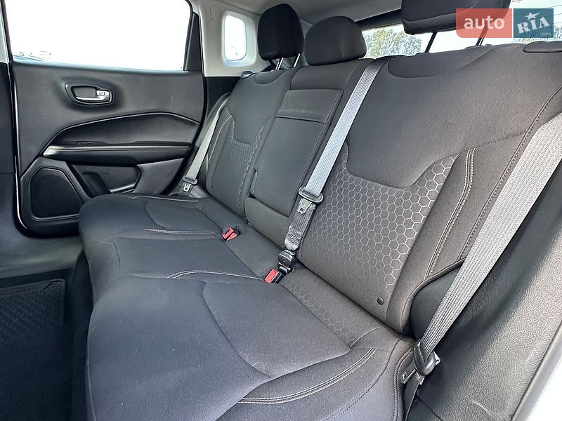 Внедорожник / Кроссовер Jeep Compass 2017 в Белогородке
