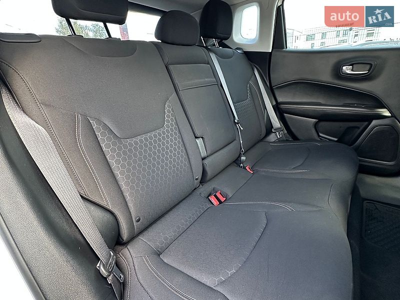 Внедорожник / Кроссовер Jeep Compass 2017 в Белогородке