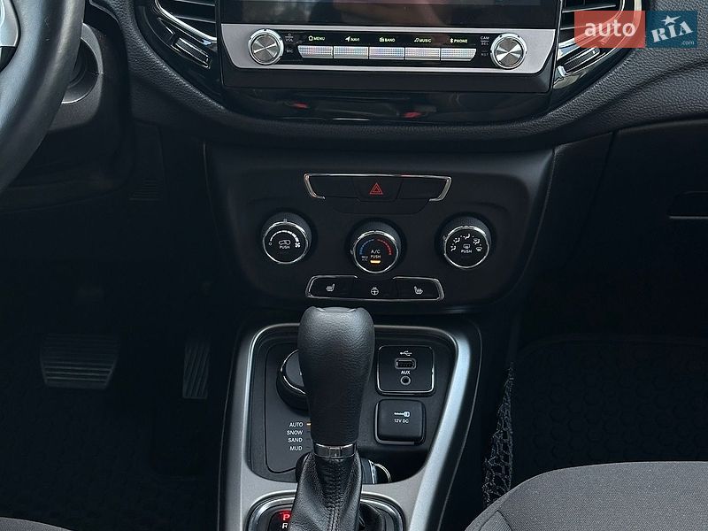 Внедорожник / Кроссовер Jeep Compass 2017 в Белогородке