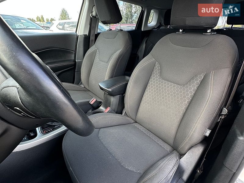 Позашляховик / Кросовер Jeep Compass 2017 в Білогородці