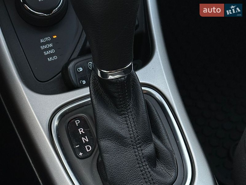 Внедорожник / Кроссовер Jeep Compass 2017 в Белогородке