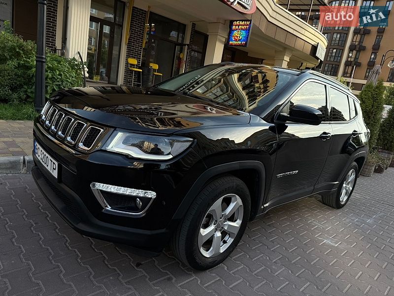 Внедорожник / Кроссовер Jeep Compass 2017 в Киеве