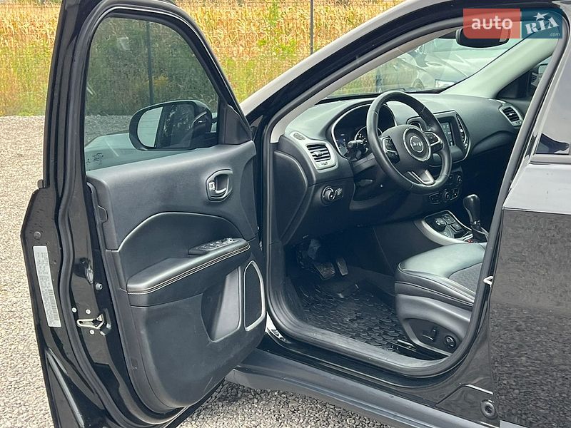 Позашляховик / Кросовер Jeep Compass 2018 в Рівному