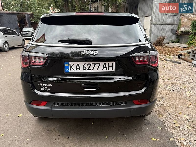 Внедорожник / Кроссовер Jeep Compass 2023 в Киеве