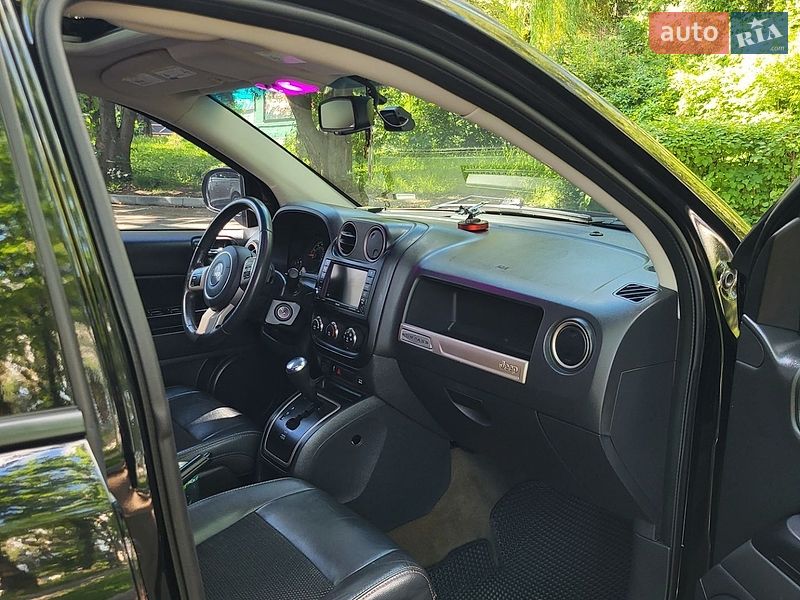 Внедорожник / Кроссовер Jeep Compass 2016 в Виннице