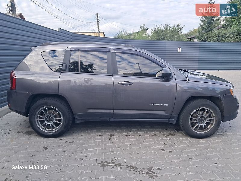 Внедорожник / Кроссовер Jeep Compass 2015 в Житомире