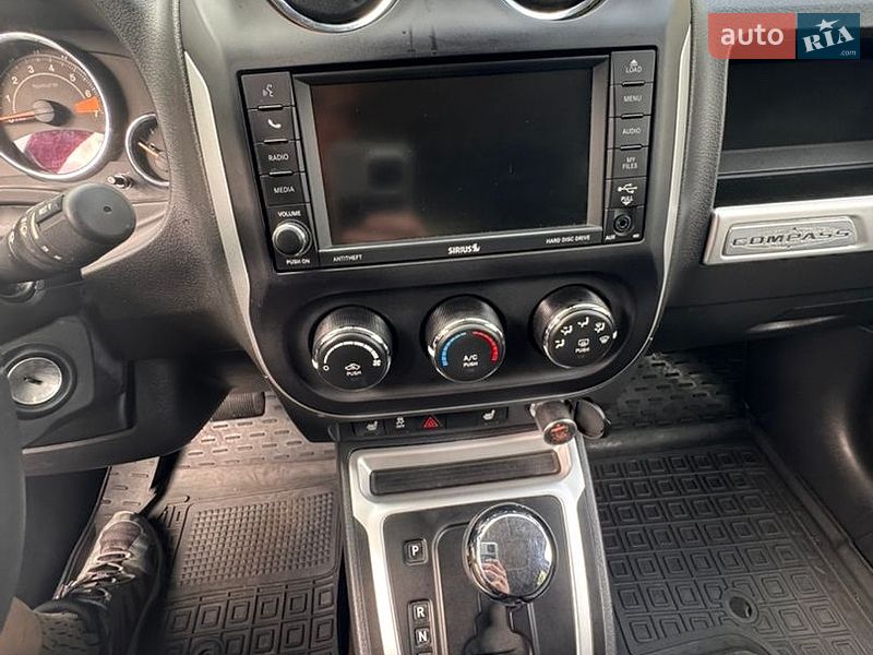 Внедорожник / Кроссовер Jeep Compass 2015 в Киеве