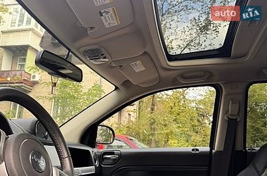 Внедорожник / Кроссовер Jeep Compass 2015 в Киеве