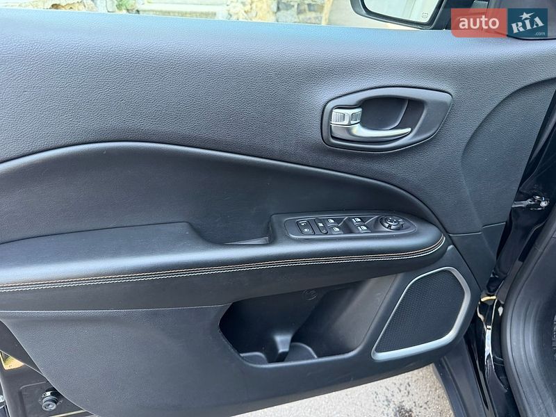 Позашляховик / Кросовер Jeep Compass 2020 в Лубнах