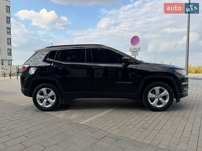 Позашляховик / Кросовер Jeep Compass 2017 в Рівному