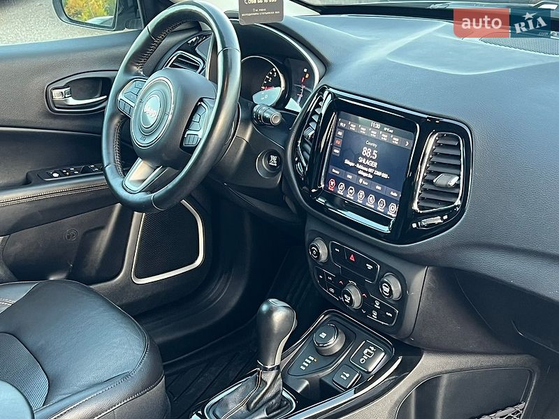 Позашляховик / Кросовер Jeep Compass 2020 в Рівному