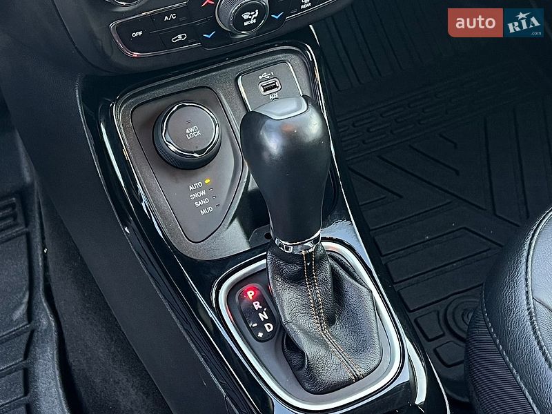 Позашляховик / Кросовер Jeep Compass 2020 в Рівному