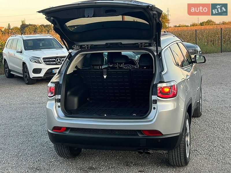 Позашляховик / Кросовер Jeep Compass 2020 в Рівному