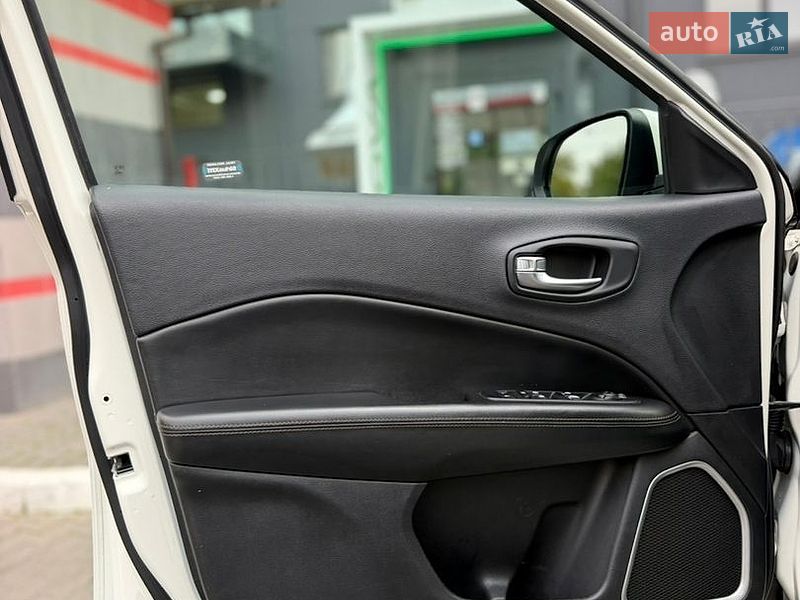 Позашляховик / Кросовер Jeep Compass 2018 в Львові