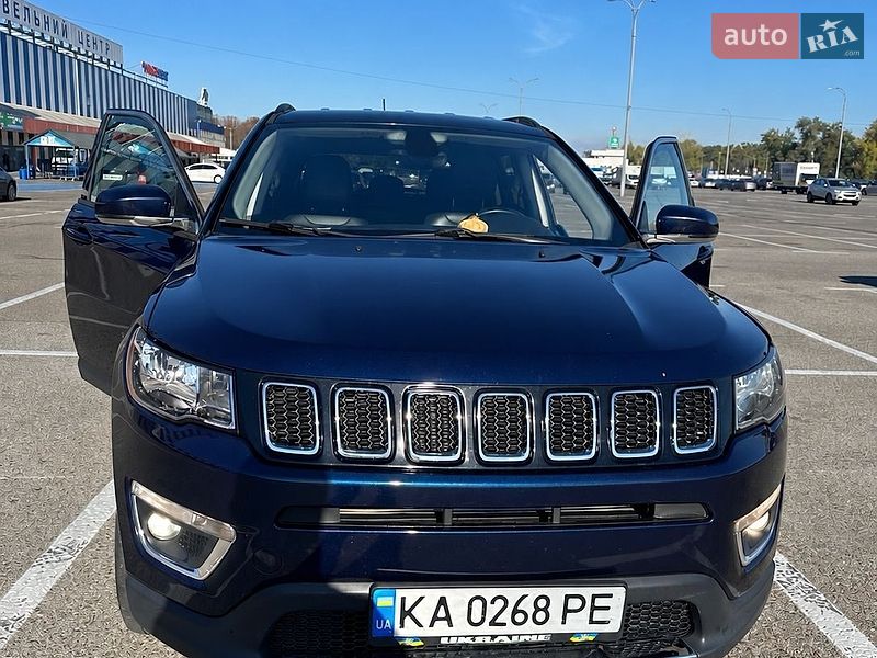 Внедорожник / Кроссовер Jeep Compass 2017 в Киеве