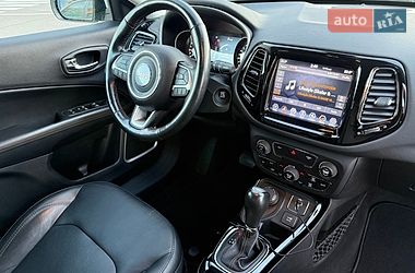 Внедорожник / Кроссовер Jeep Compass 2019 в Киеве