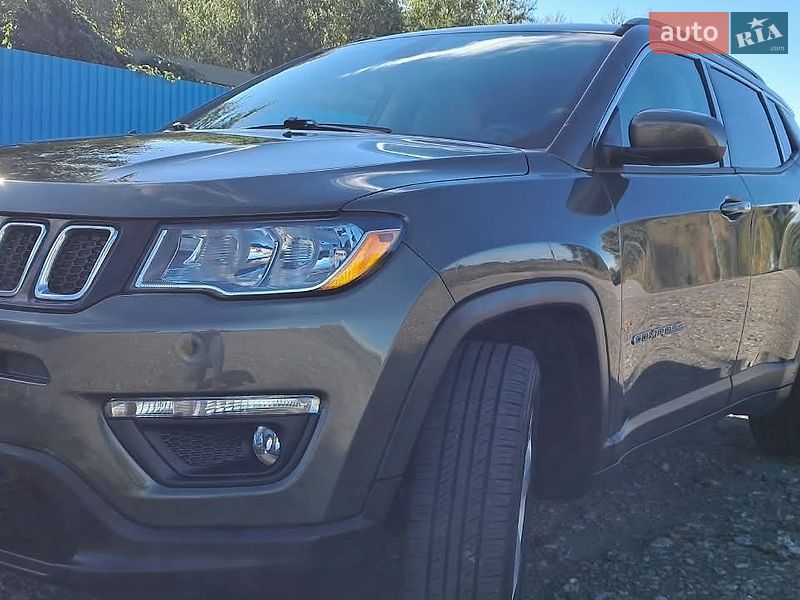 Позашляховик / Кросовер Jeep Compass 2017 в Києві