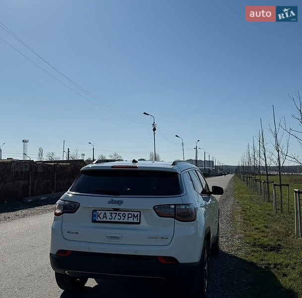 Внедорожник / Кроссовер Jeep Compass 2018 в Киеве