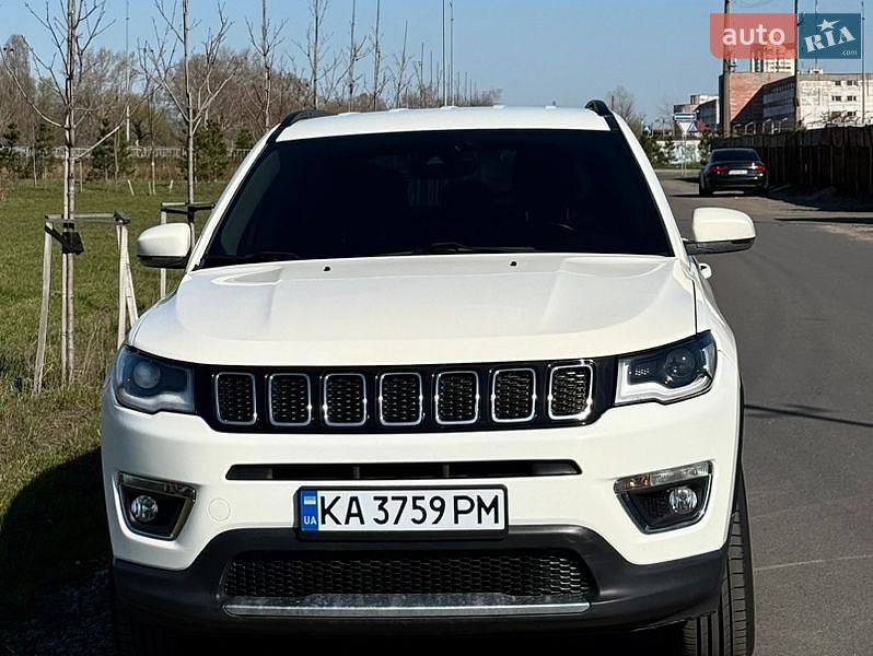 Внедорожник / Кроссовер Jeep Compass 2018 в Киеве