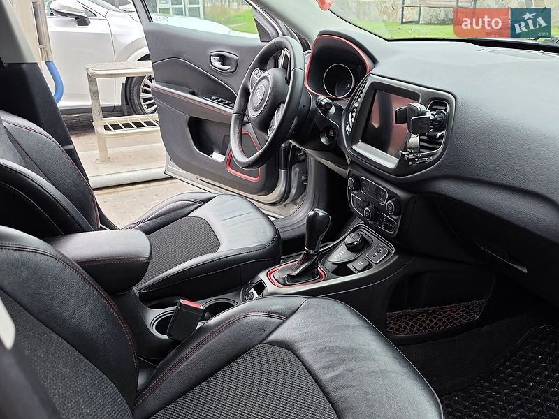Внедорожник / Кроссовер Jeep Compass 2021 в Киеве