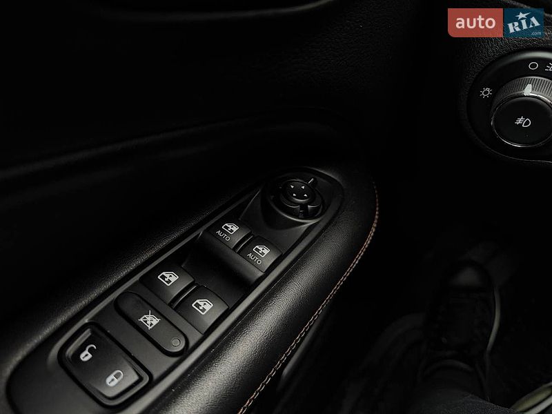 Внедорожник / Кроссовер Jeep Compass 2018 в Ровно