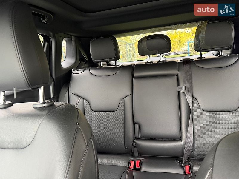 Внедорожник / Кроссовер Jeep Compass 2023 в Киеве