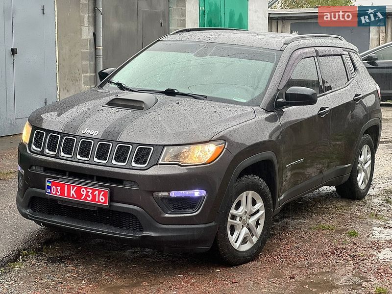 Внедорожник / Кроссовер Jeep Compass 2018 в Киеве