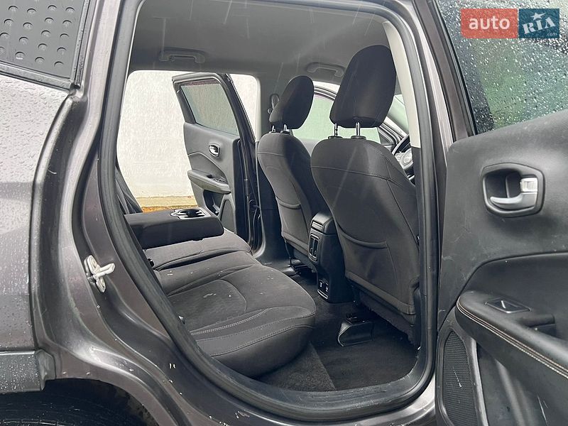 Внедорожник / Кроссовер Jeep Compass 2018 в Киеве