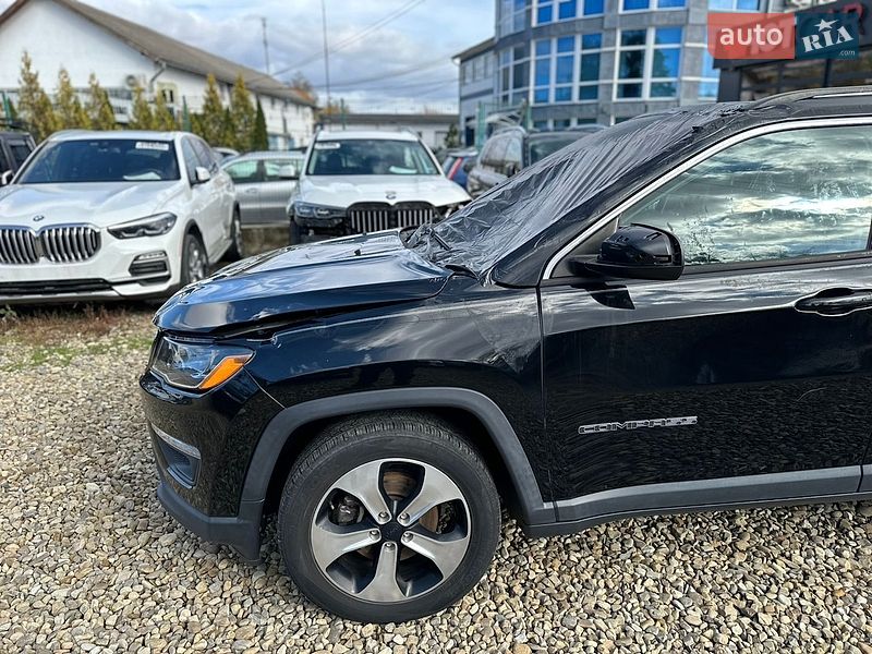 Внедорожник / Кроссовер Jeep Compass 2017 в Стрые