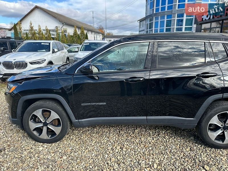 Внедорожник / Кроссовер Jeep Compass 2017 в Стрые