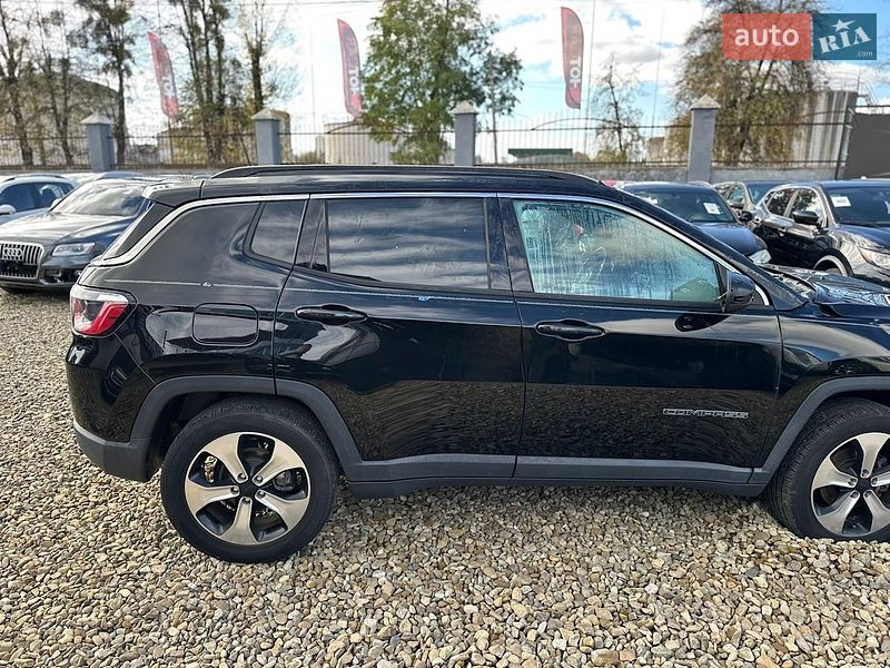Внедорожник / Кроссовер Jeep Compass 2017 в Стрые