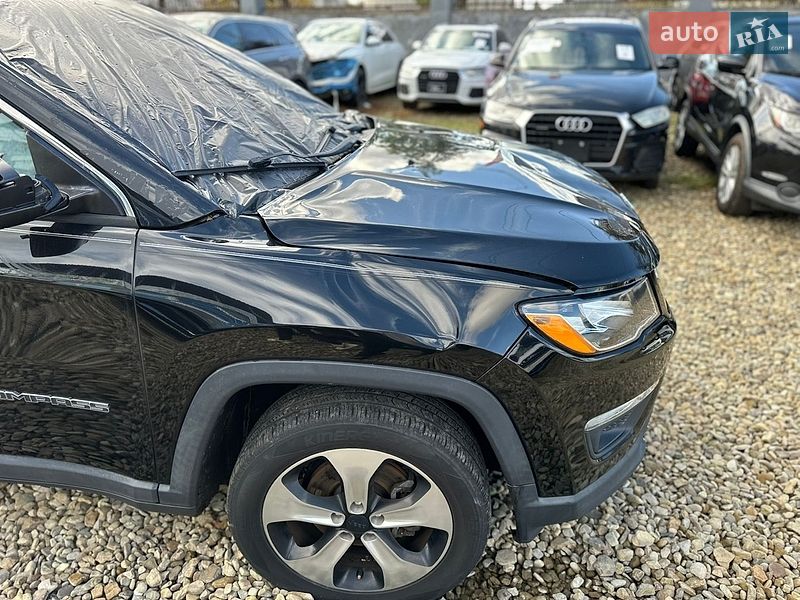 Внедорожник / Кроссовер Jeep Compass 2017 в Стрые
