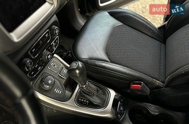Внедорожник / Кроссовер Jeep Compass 2017 в Стрые