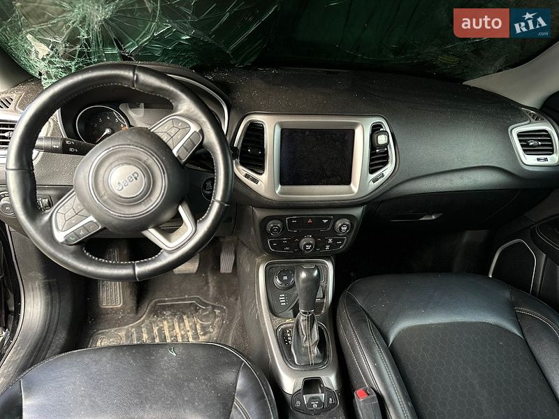 Внедорожник / Кроссовер Jeep Compass 2017 в Стрые