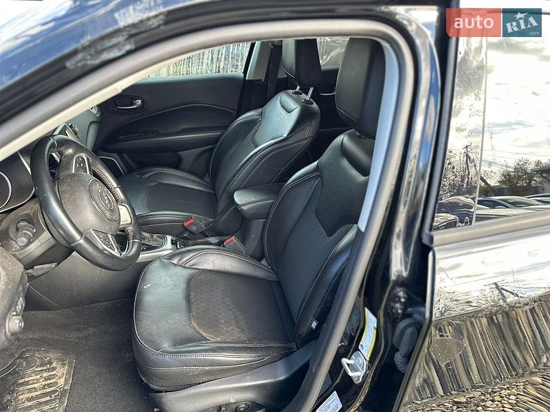 Внедорожник / Кроссовер Jeep Compass 2017 в Стрые